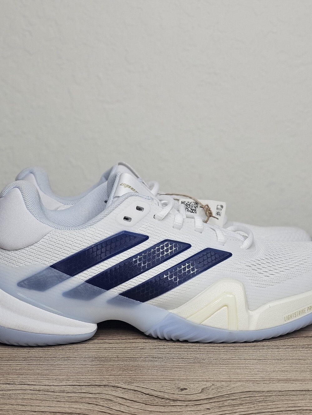 Adidas Womens Tennis Shoes Barricade 14 White Blue Court JS4112 Size 7.5 NWOB